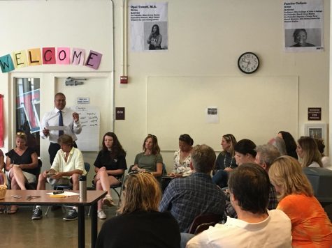 Administration addresses scavenger hunt at town hall