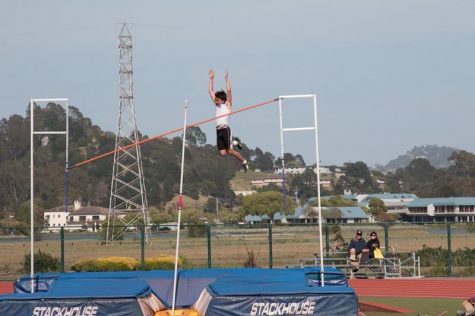 Shaw Pole Vaults His Way to State