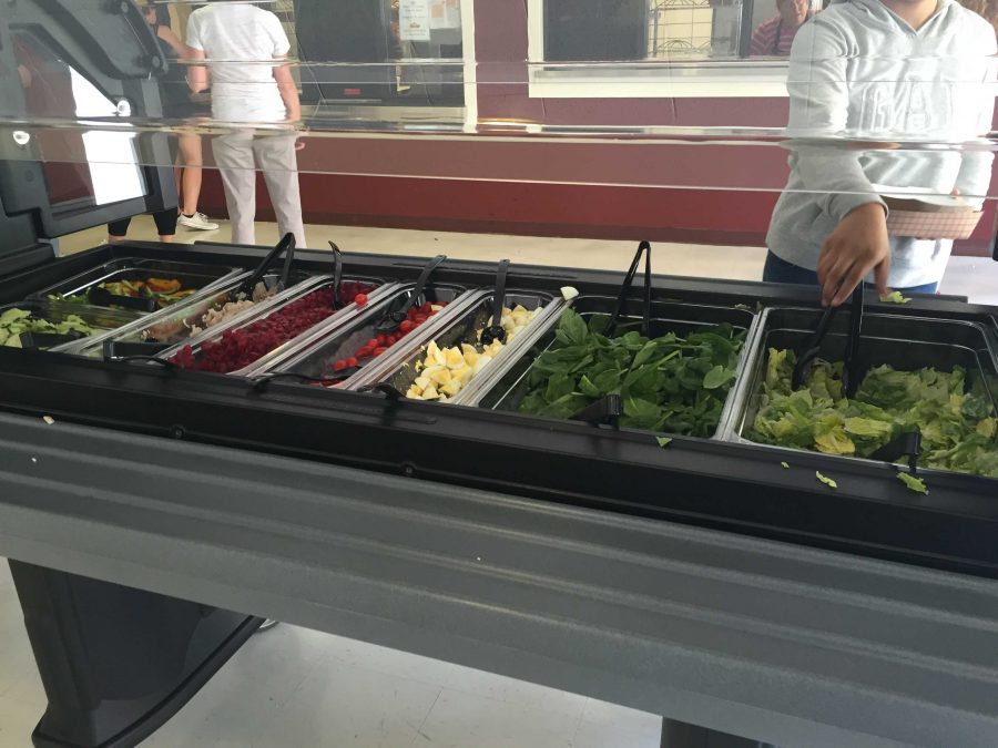 Hungry Hawk Opens New Salad Bar